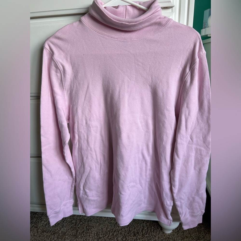 Covington Sport Classic Fit Light Pink Turtleneck